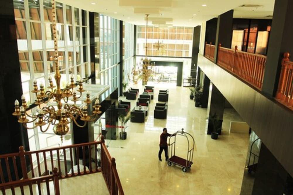 Merapi Merbabu Hotels Бекасі Екстер'єр фото