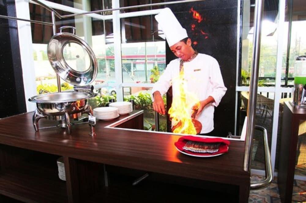 Merapi Merbabu Hotels Бекасі Екстер'єр фото