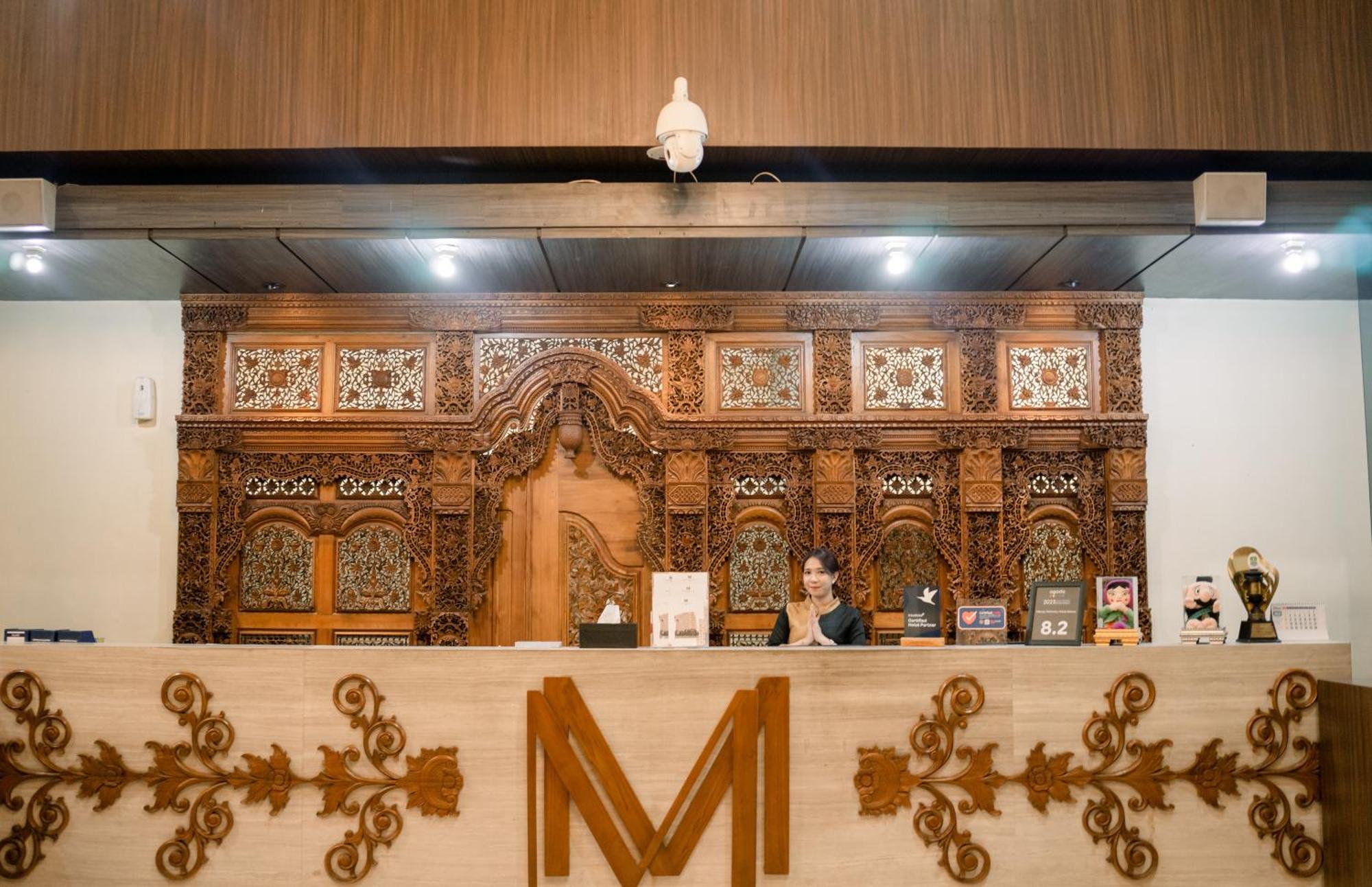 Merapi Merbabu Hotels Бекасі Екстер'єр фото