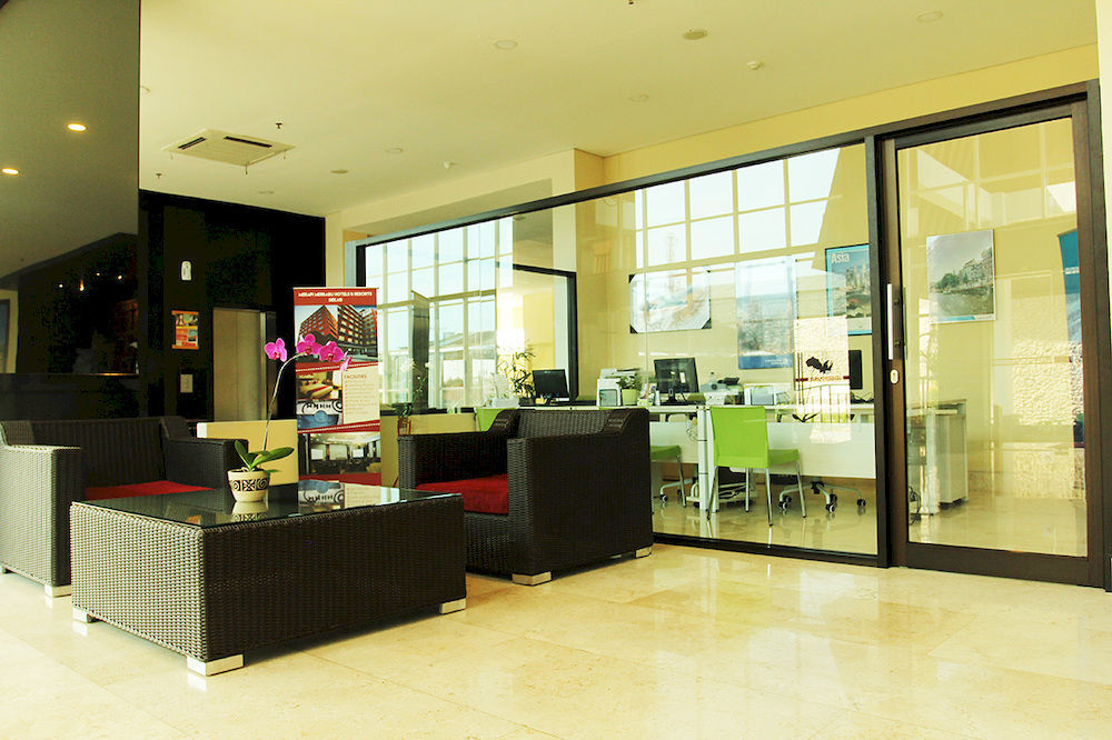 Merapi Merbabu Hotels Бекасі Екстер'єр фото