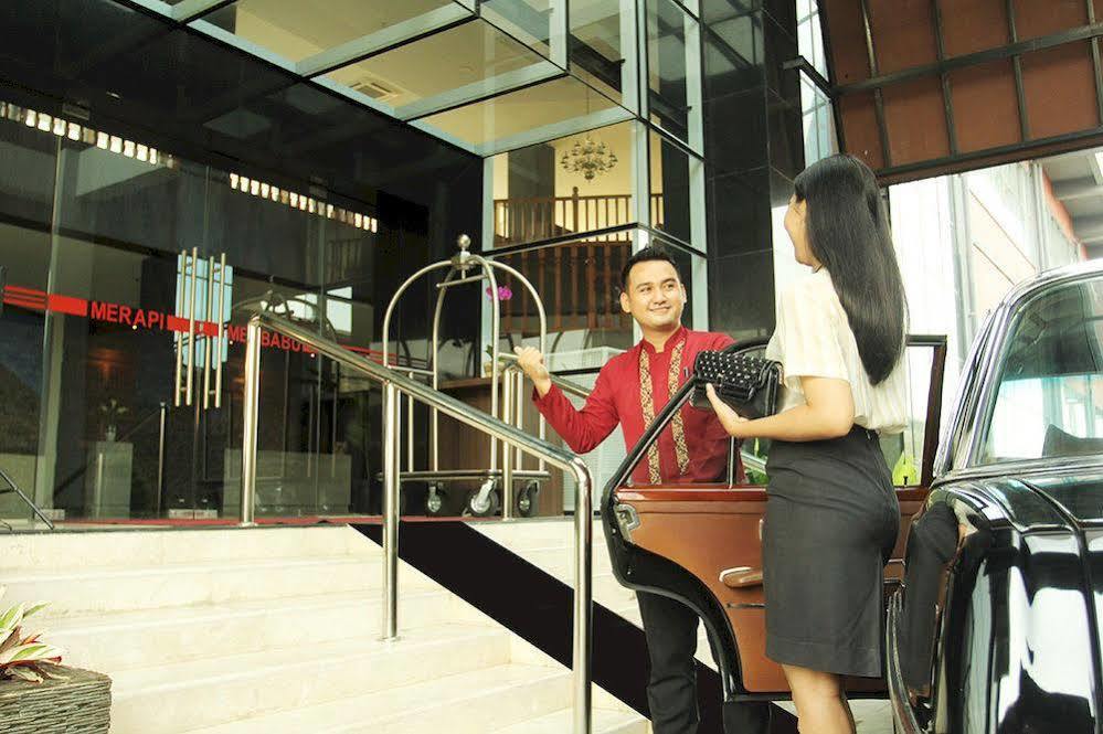 Merapi Merbabu Hotels Бекасі Екстер'єр фото